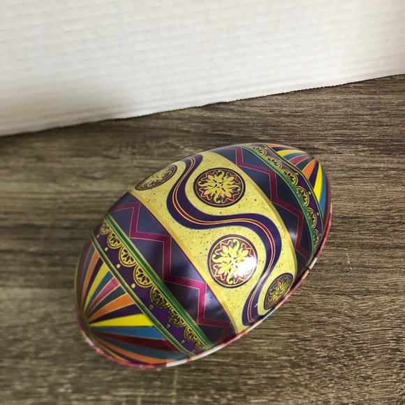 Vtg Colourful Decorative Fillable Metal Egg - Picture 1 of 9